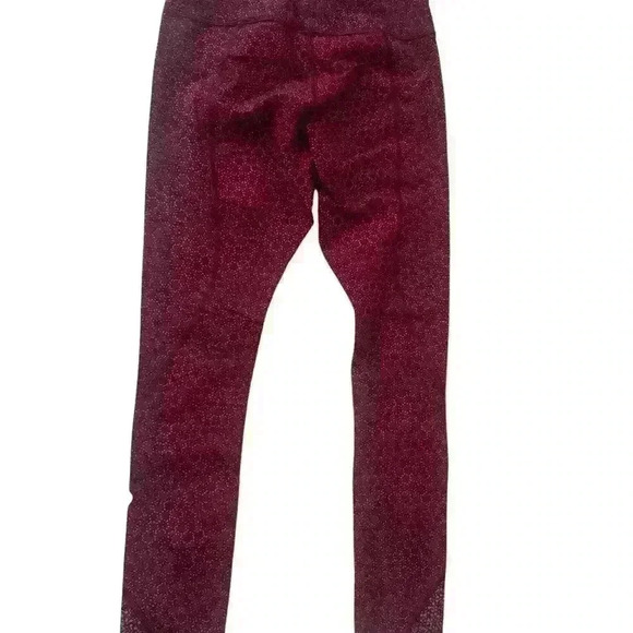 Lululemon size 4  7/8 yoga pants - Picture 3 of 6